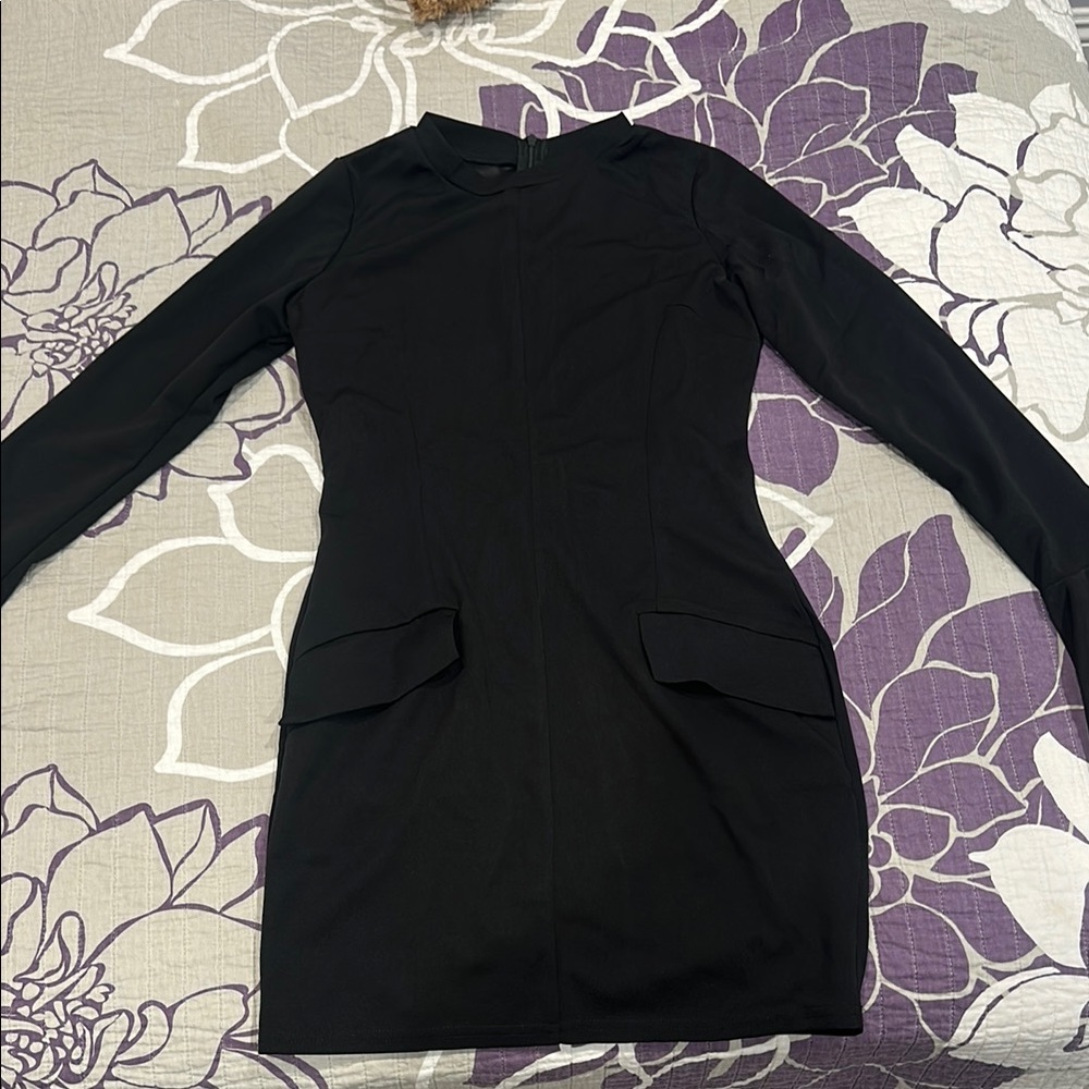 Chic Long Sleeve Black Dress